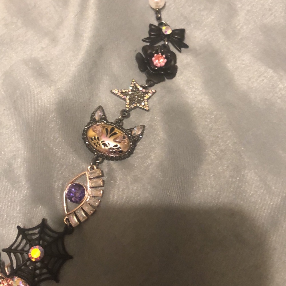 Betsey Johnson Spooky Halloween Necklace - Picture 5 of 6